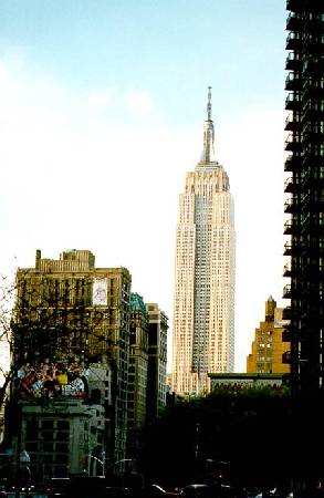 Empire State Viwed from south.jpg (22262 bytes)