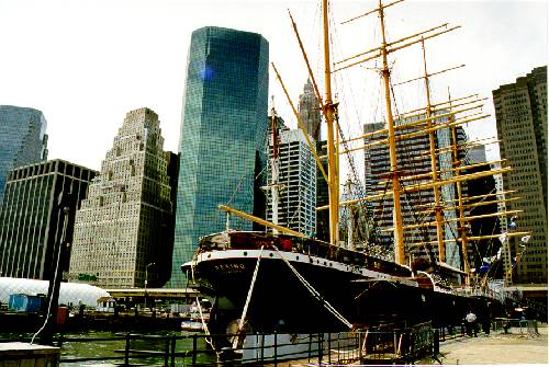 South Sea Port A Boat.jpg (47525 bytes)